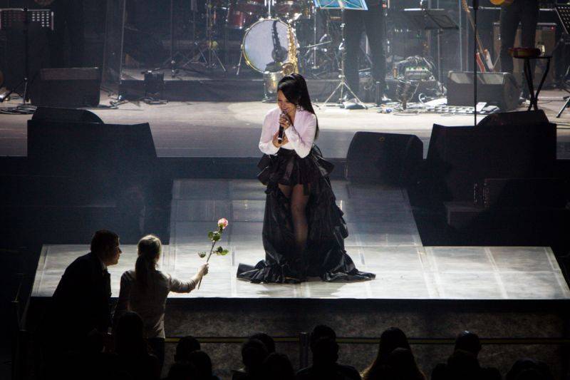 Lucie Bílá dvakrát zaplnila O2 arenu, na koncertech Fifty Fifty vystoupil i Arakain