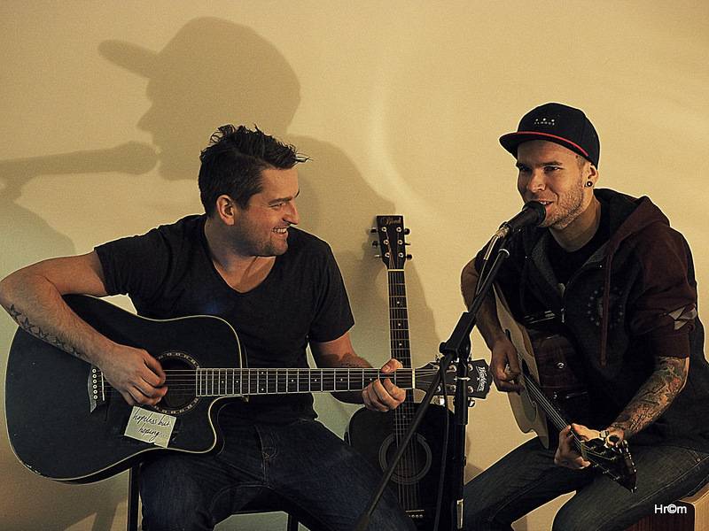 Lukáš Vincour z Pipes and Pints pokřtil svou Cestu. Kniha má lidem předávat mír a lásku