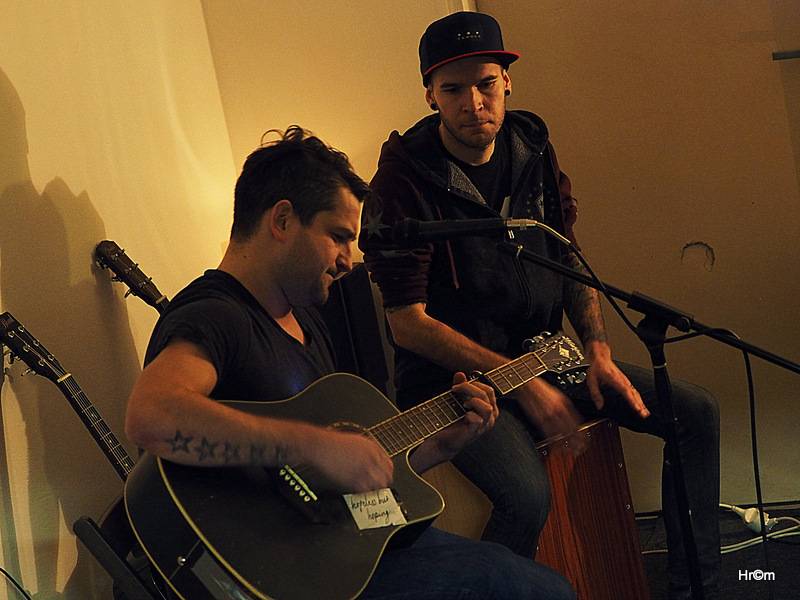 Lukáš Vincour z Pipes and Pints pokřtil svou Cestu. Kniha má lidem předávat mír a lásku