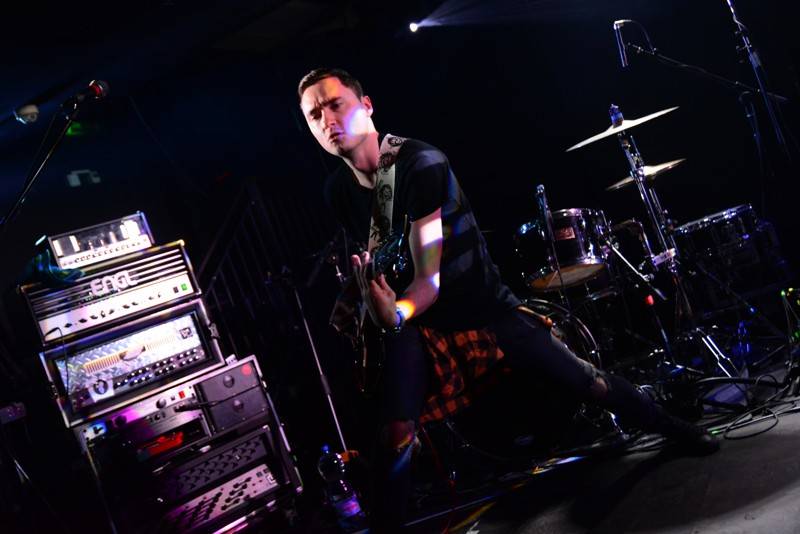 Crazy Town svým nu-metalem rozvášnili Rock Café, došlo i na hit Butterfly