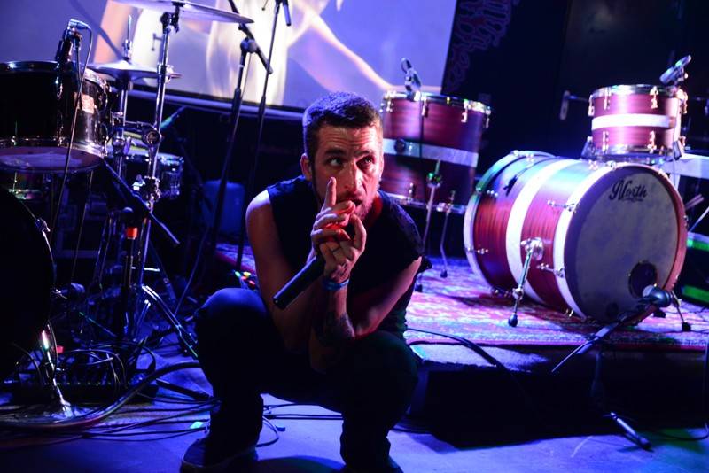 Crazy Town svým nu-metalem rozvášnili Rock Café, došlo i na hit Butterfly