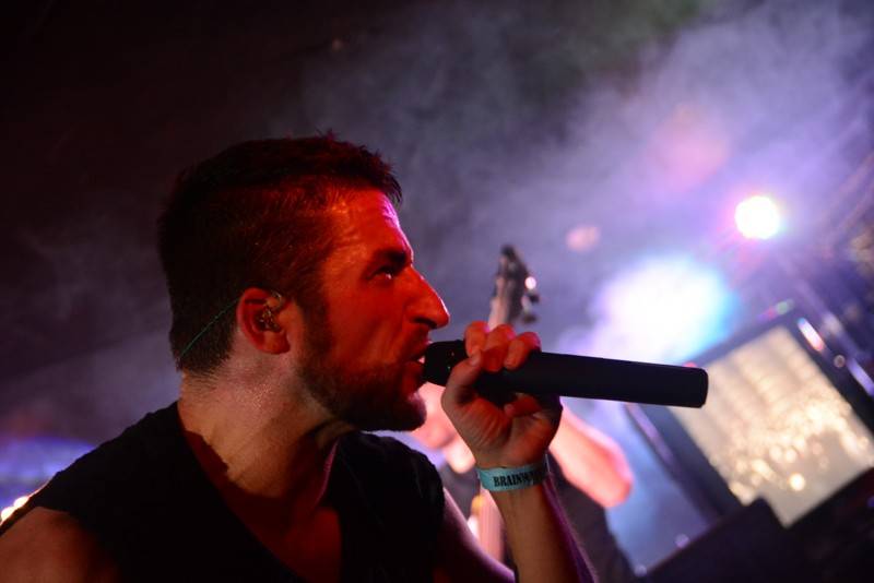 Crazy Town svým nu-metalem rozvášnili Rock Café, došlo i na hit Butterfly