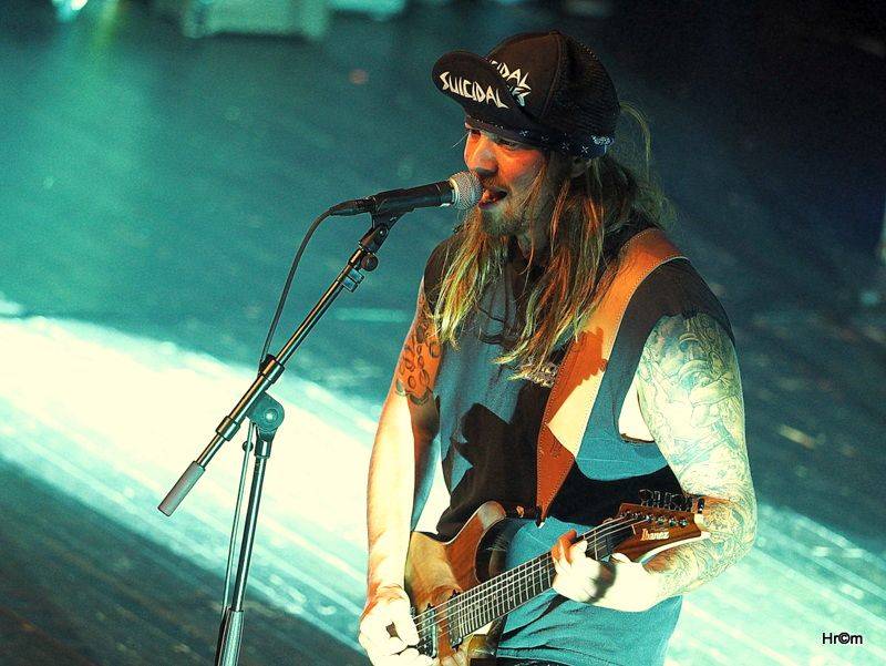 Brnem otřásla EMP Persistance Tour: Suicidal Tendencies, Agnostic Front a další přilákali milovníky tvrdé muziky