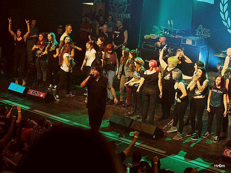 Brnem otřásla EMP Persistance Tour: Suicidal Tendencies, Agnostic Front a další přilákali milovníky tvrdé muziky