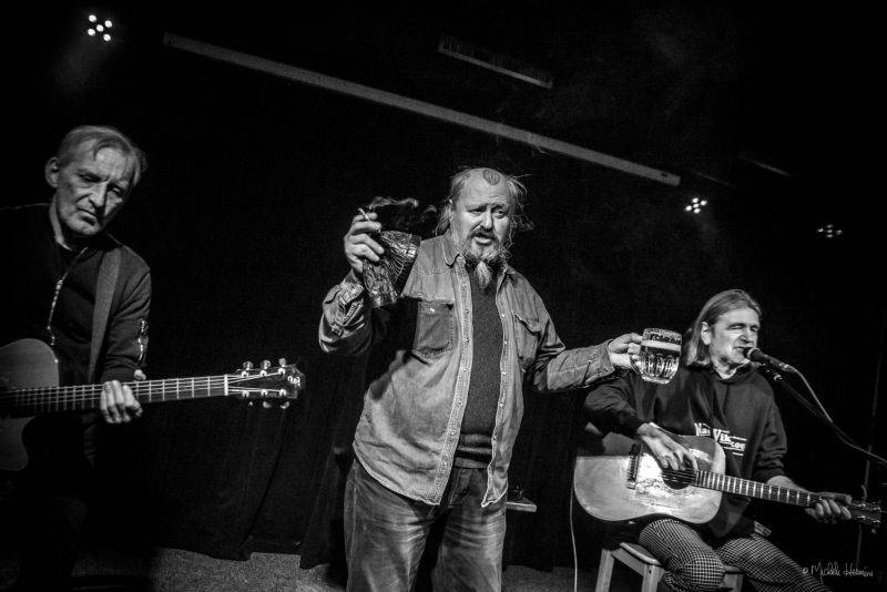 Kníže pornofolku Záviš přivítal na svém koncertě Františka Černého z Čechomoru