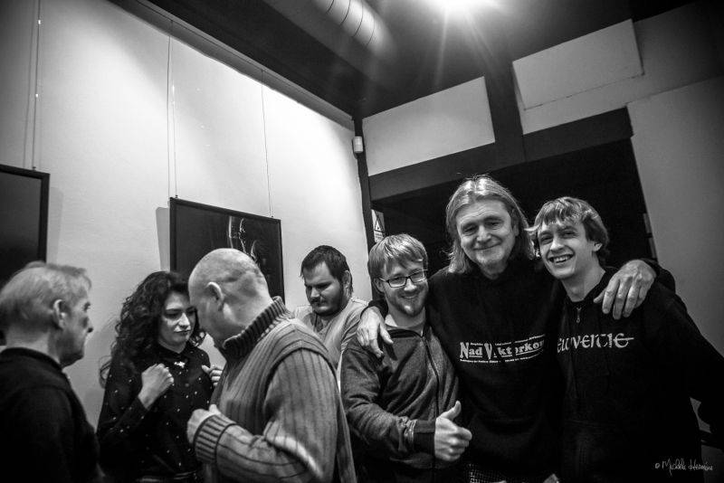 Kníže pornofolku Záviš přivítal na svém koncertě Františka Černého z Čechomoru