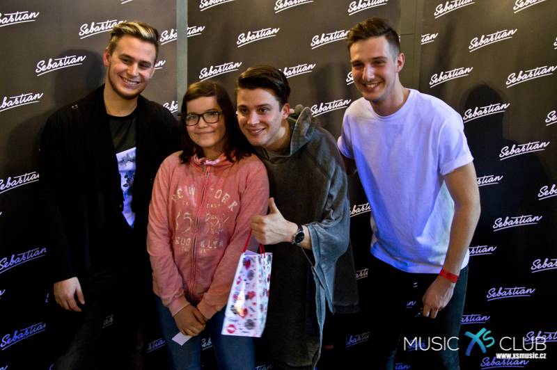 Sebastian v Chomutově: Hvězdy, konfety a autogramiáda