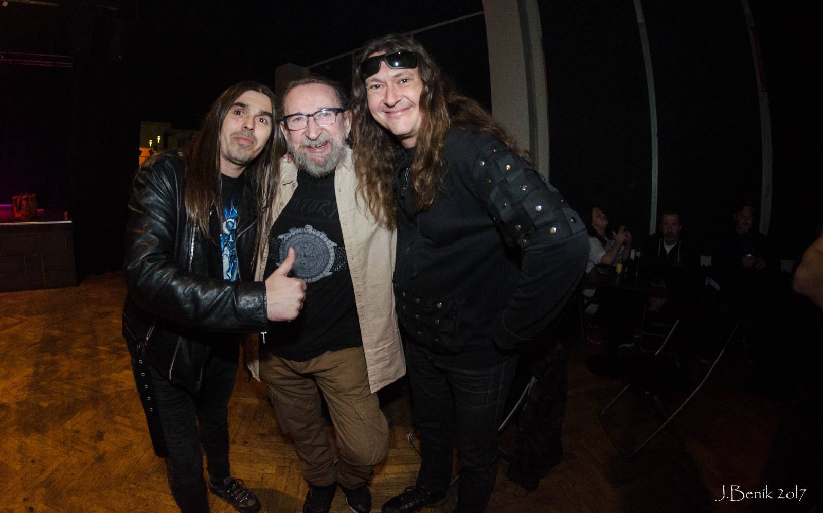 Traktor pokřtil v pražské Chmelnici svůj nejnovější pochmurný videoklip Letokruhy