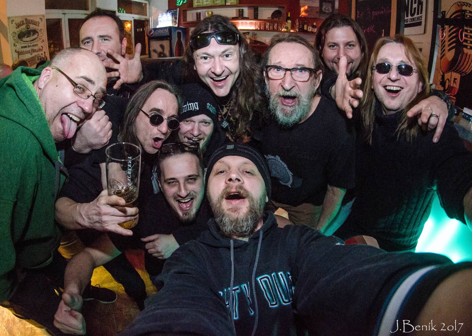 Traktor pokřtil v pražské Chmelnici svůj nejnovější pochmurný videoklip Letokruhy