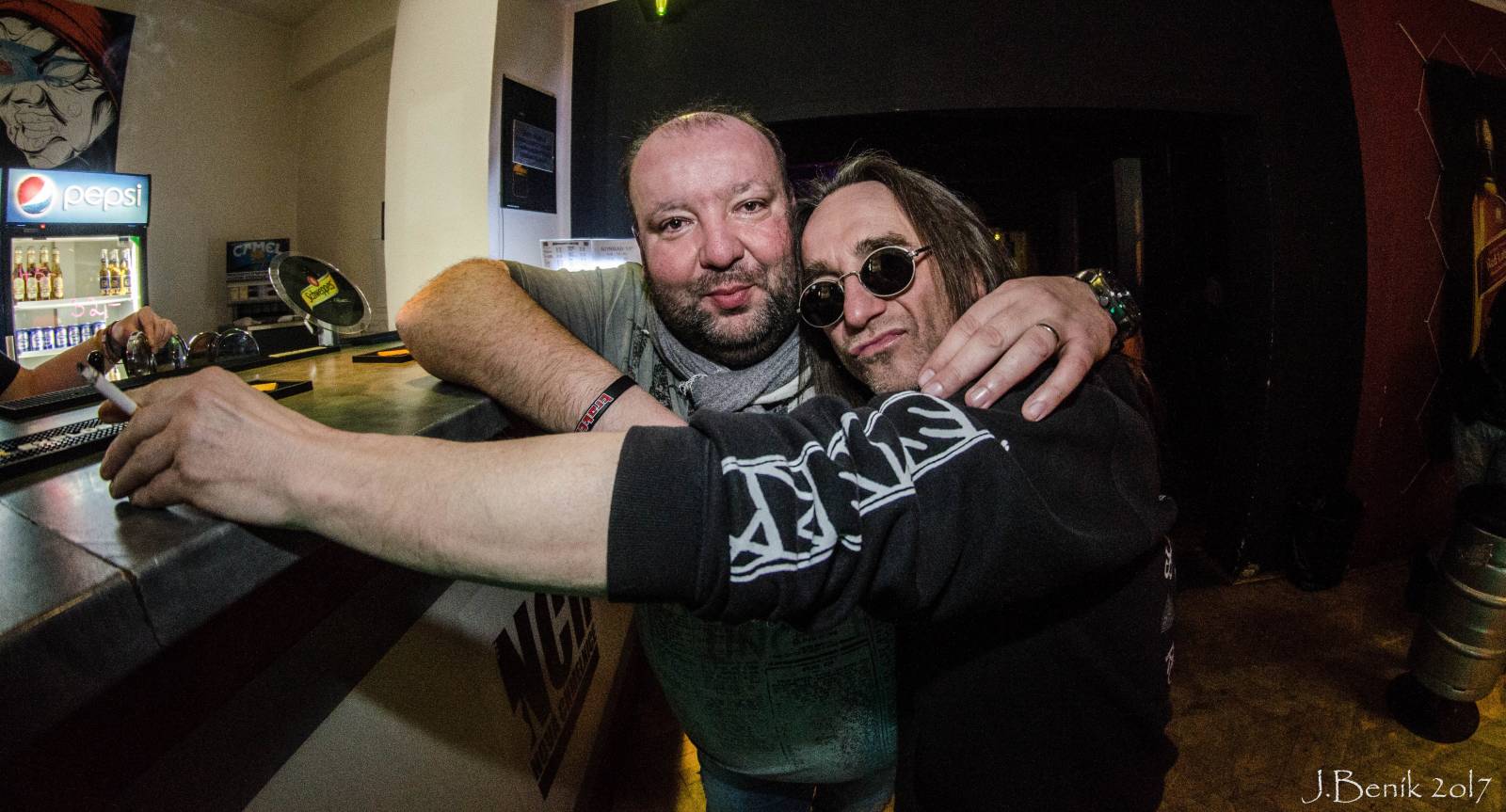 Traktor pokřtil v pražské Chmelnici svůj nejnovější pochmurný videoklip Letokruhy