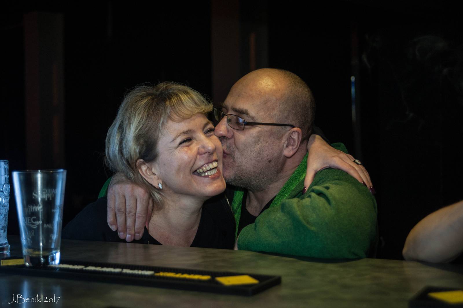 Traktor pokřtil v pražské Chmelnici svůj nejnovější pochmurný videoklip Letokruhy