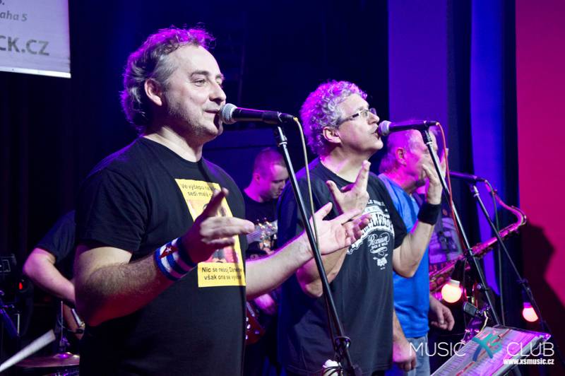 Brutus v Chomutově: Legenda bigbítu zaplnila Music XS club