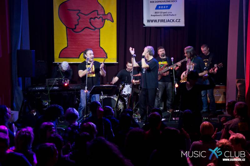 Brutus v Chomutově: Legenda bigbítu zaplnila Music XS club