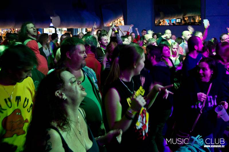 Brutus v Chomutově: Legenda bigbítu zaplnila Music XS club