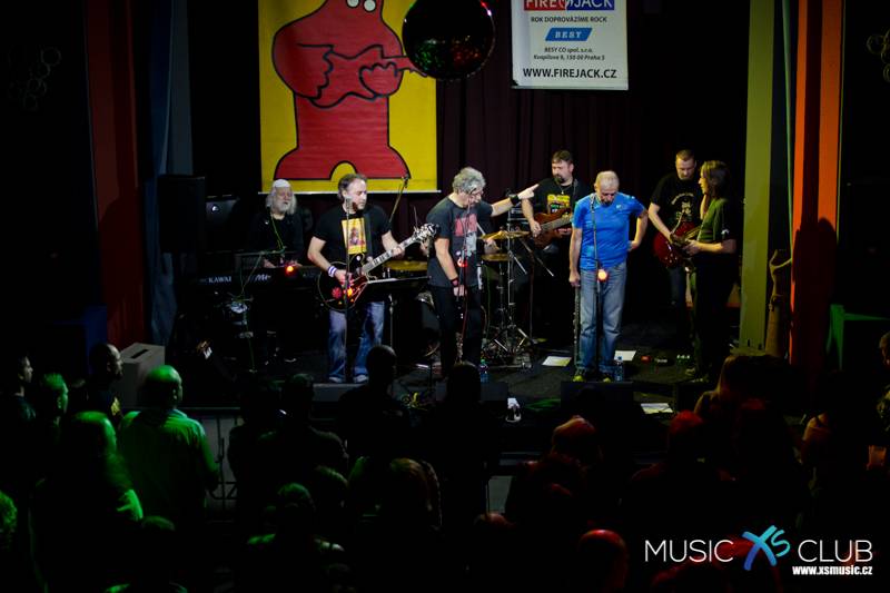 Brutus v Chomutově: Legenda bigbítu zaplnila Music XS club