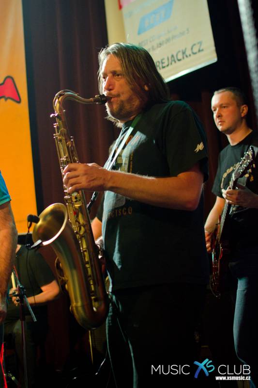 Brutus v Chomutově: Legenda bigbítu zaplnila Music XS club