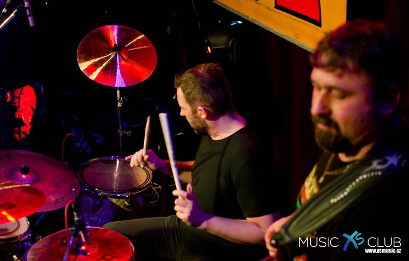 Brutus v Chomutově: Legenda bigbítu zaplnila Music XS club