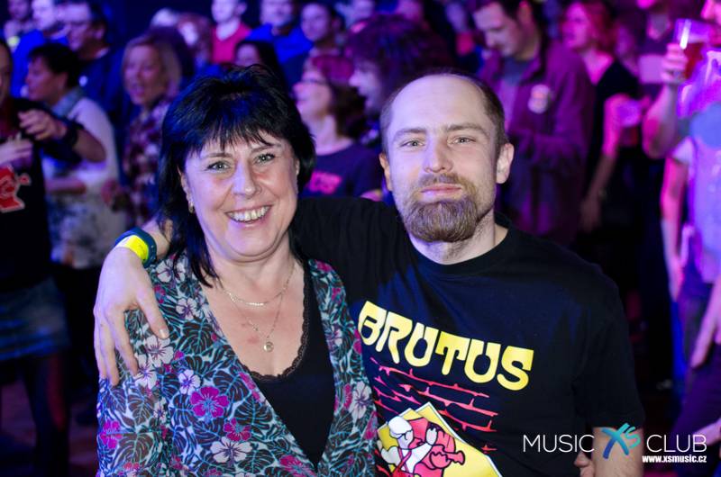 Brutus v Chomutově: Legenda bigbítu zaplnila Music XS club