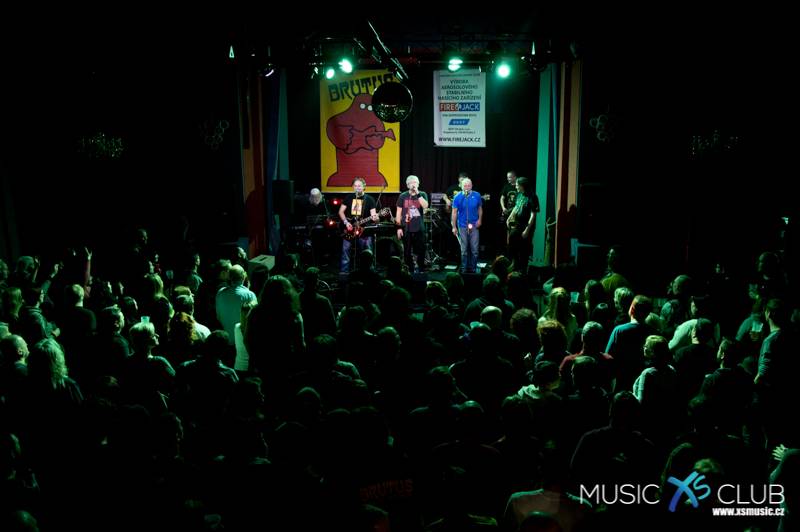 Brutus v Chomutově: Legenda bigbítu zaplnila Music XS club