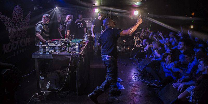Onyx v Rock Café svlékali bundy: Prahu rozhoupal drsný rap z New Yorku