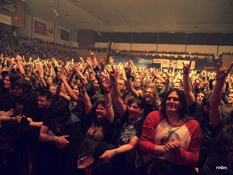 HammerFall ve Zlíně: Halu Euronics rozduněla metalová kladiva