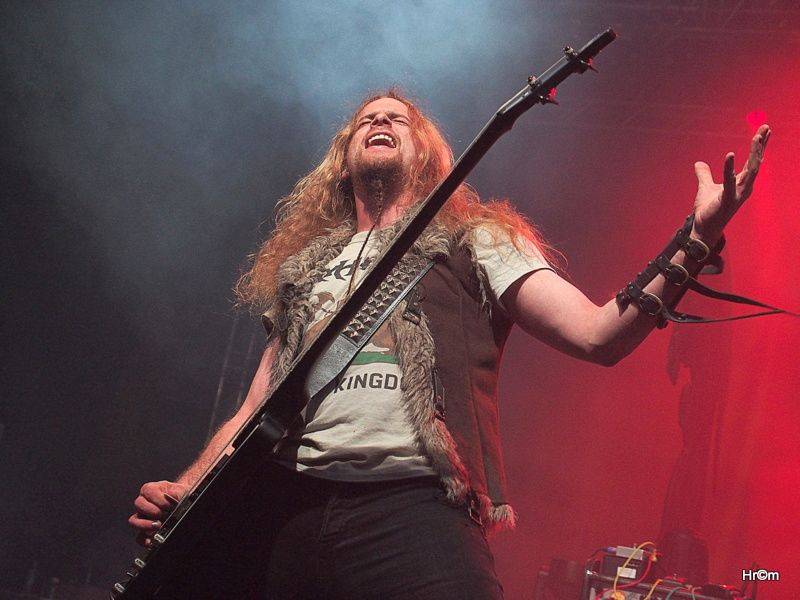 HammerFall ve Zlíně: Halu Euronics rozduněla metalová kladiva