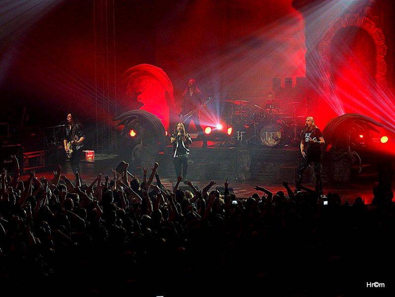 HammerFall ve Zlíně: Halu Euronics rozduněla metalová kladiva