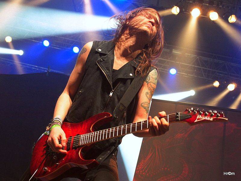 HammerFall ve Zlíně: Halu Euronics rozduněla metalová kladiva