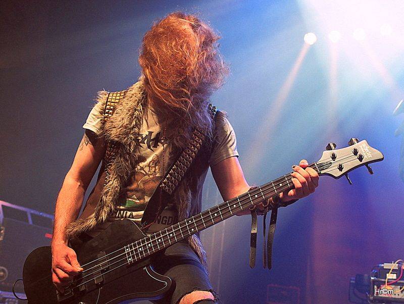 HammerFall ve Zlíně: Halu Euronics rozduněla metalová kladiva