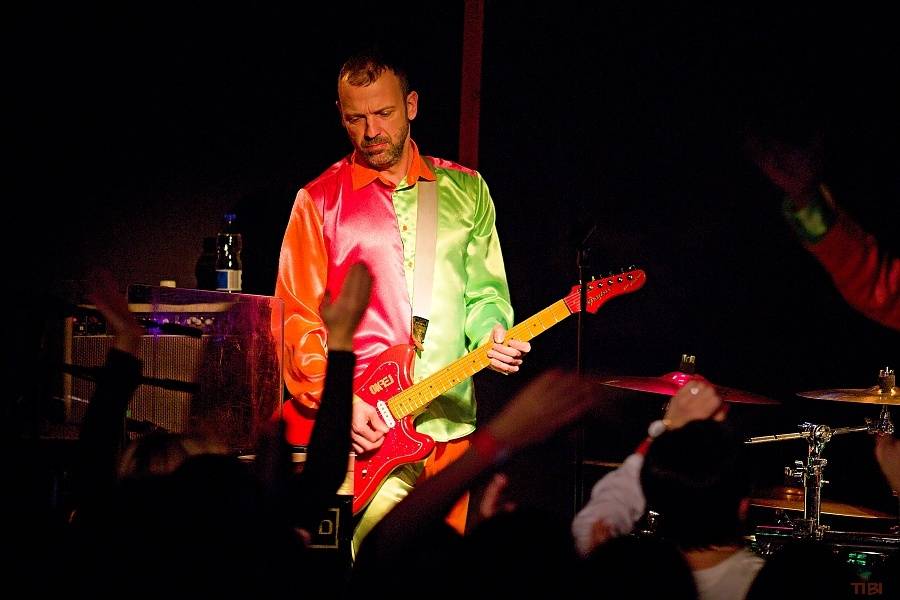 Monkey Business s novou stálou zpěvačkou Terezou Černochovou roztančili českokrumlovskou Fabričku