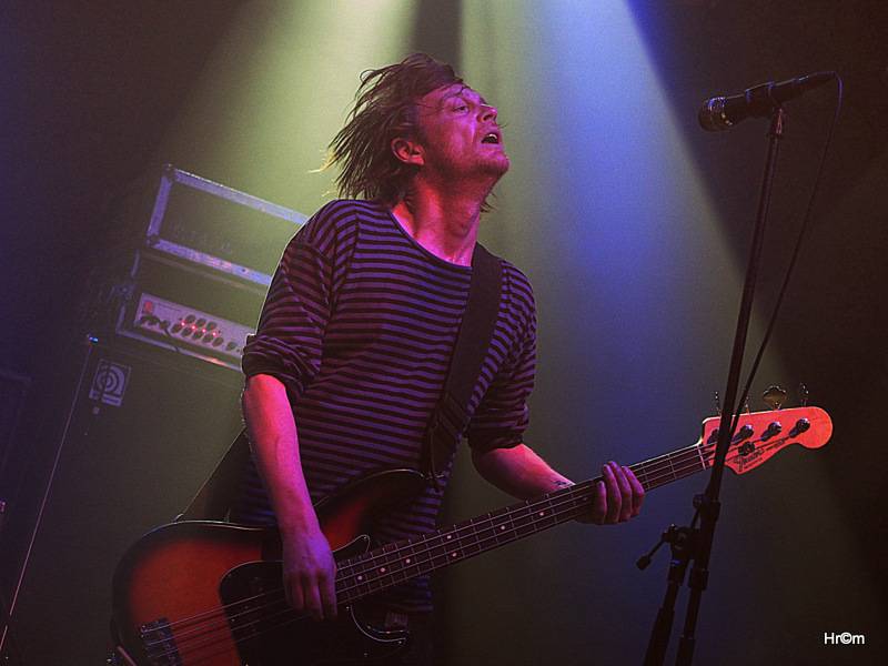 Kurva drát padesát: Fanoušci spolu s Visacím zámkem zpívali Petru Hoškovi k narozeninám