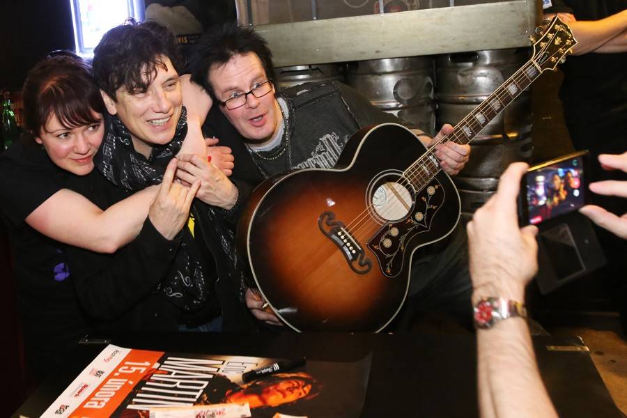 Eric Martin z Mr. Big bavil v Brně fanoušky svou bezprostředností