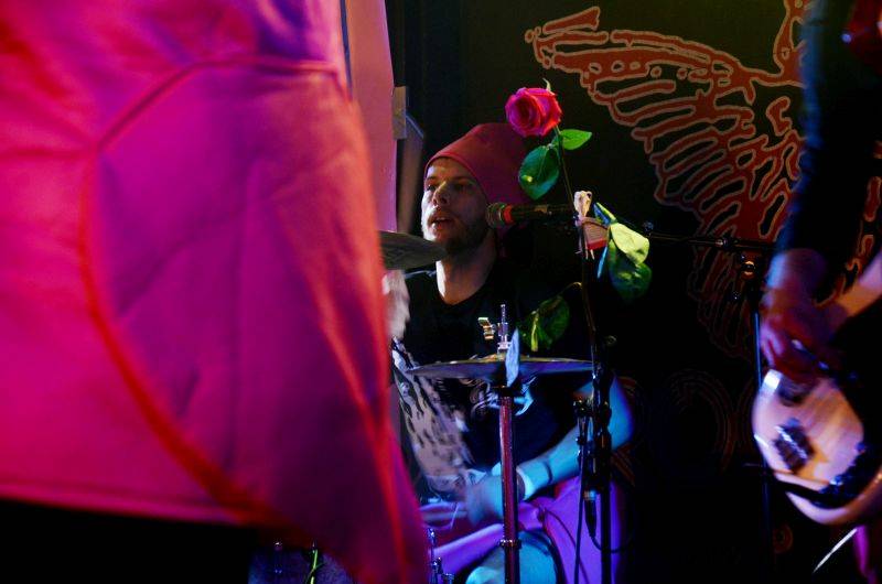 Buzeranti se na Valentýna sešli v Rock Café! Zahráli i Vagyny Dy Praga