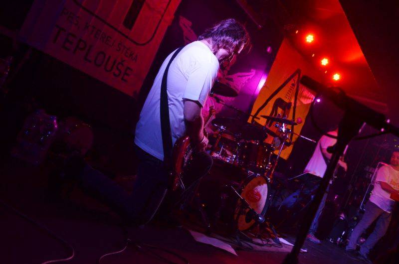 Buzeranti se na Valentýna sešli v Rock Café! Zahráli i Vagyny Dy Praga