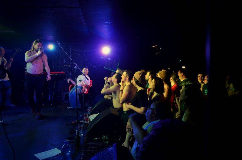 Buzeranti se na Valentýna sešli v Rock Café! Zahráli i Vagyny Dy Praga