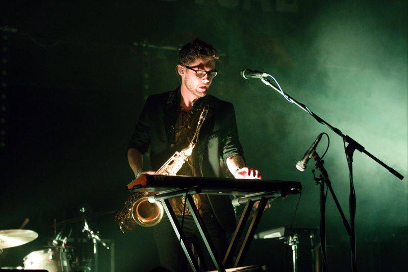 Mydy Rabycad roztančili Plzeň: Peklo ovládly kšandy a peříčka v rytmu swingu