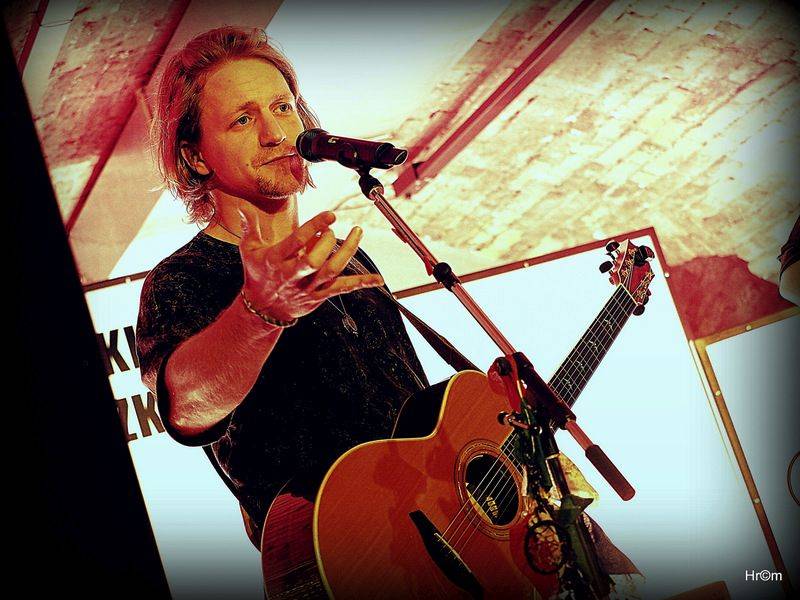 Tomáš Klus v Praze provedl svou první deskou Cesta do záhu(d)by