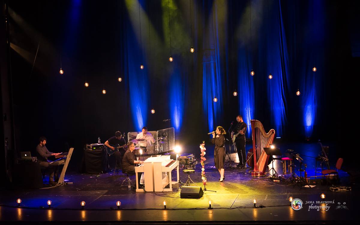 Katarína Knechtová zpívala pražské Hybernii: 