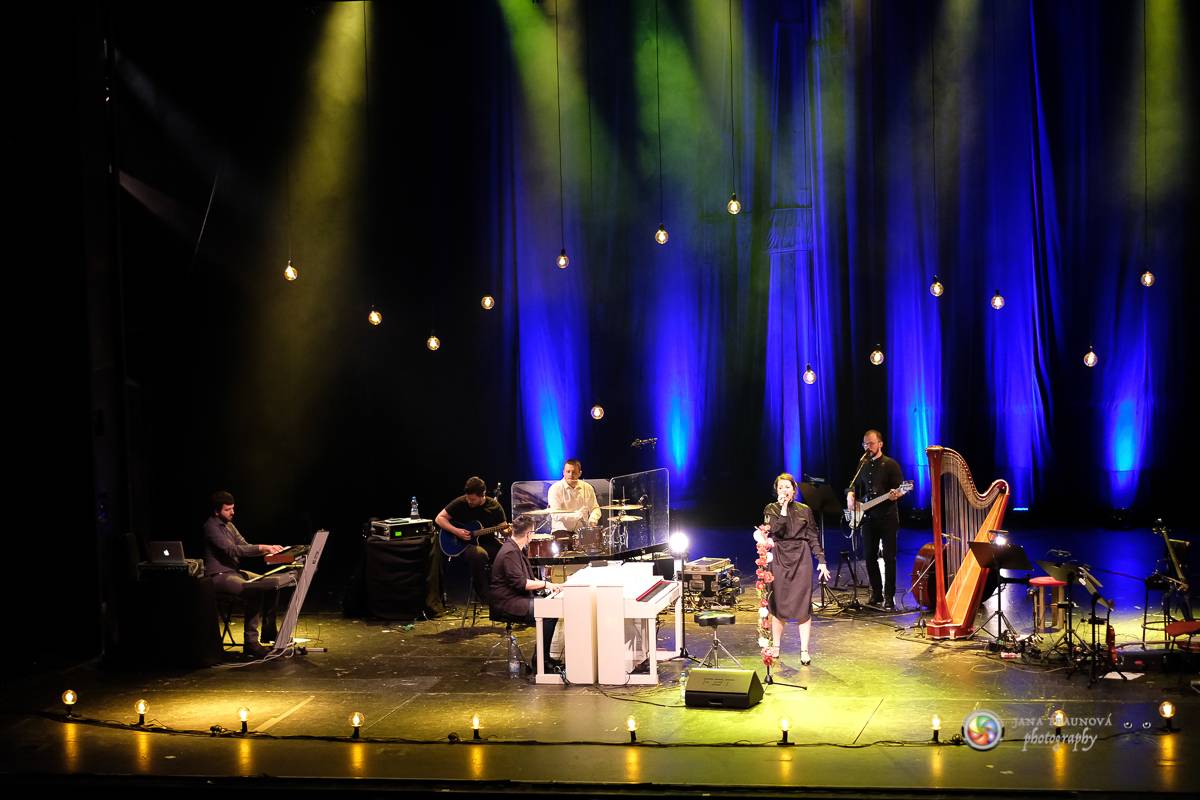 Katarína Knechtová zpívala pražské Hybernii: 