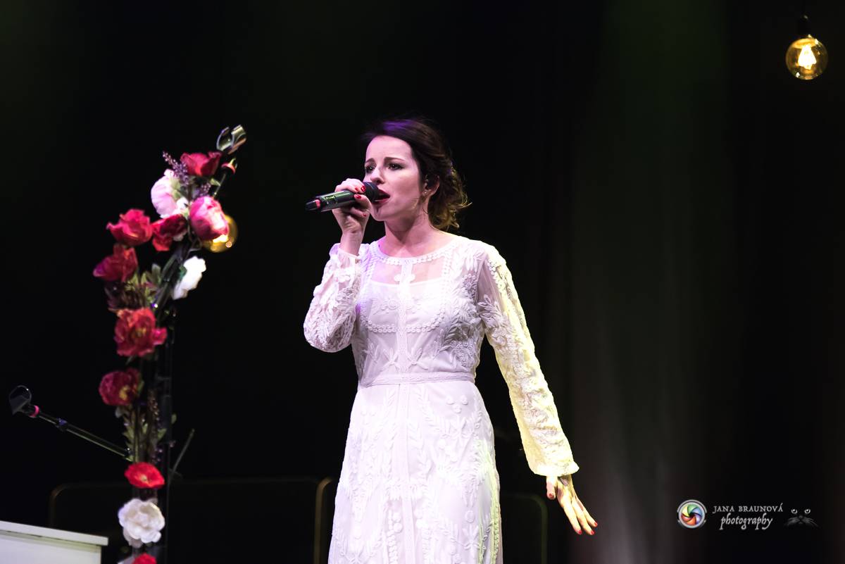 Katarína Knechtová zpívala pražské Hybernii: 
