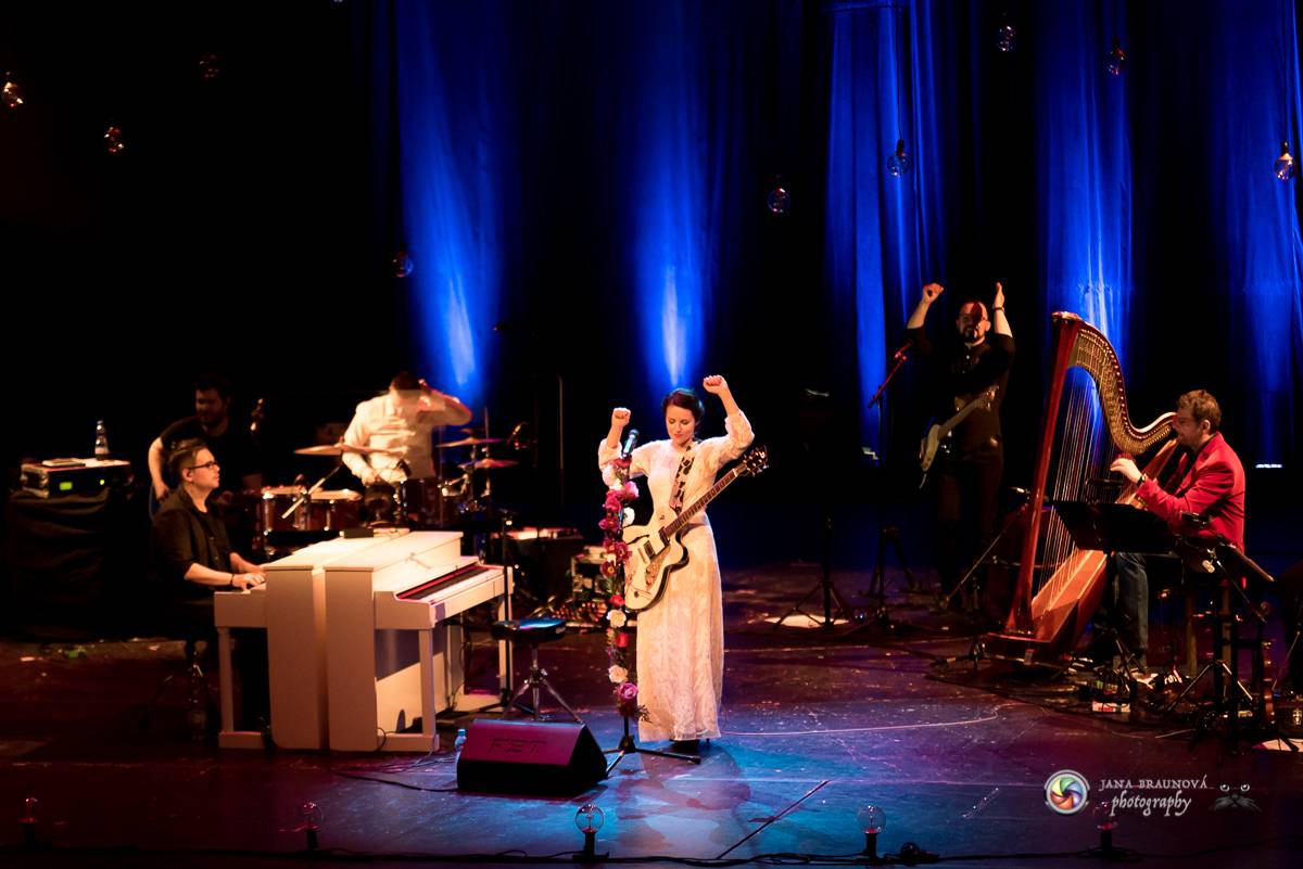 Katarína Knechtová zpívala pražské Hybernii: 