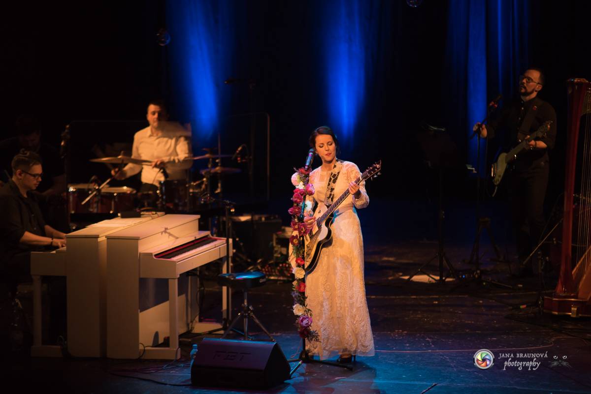 Katarína Knechtová zpívala pražské Hybernii: 