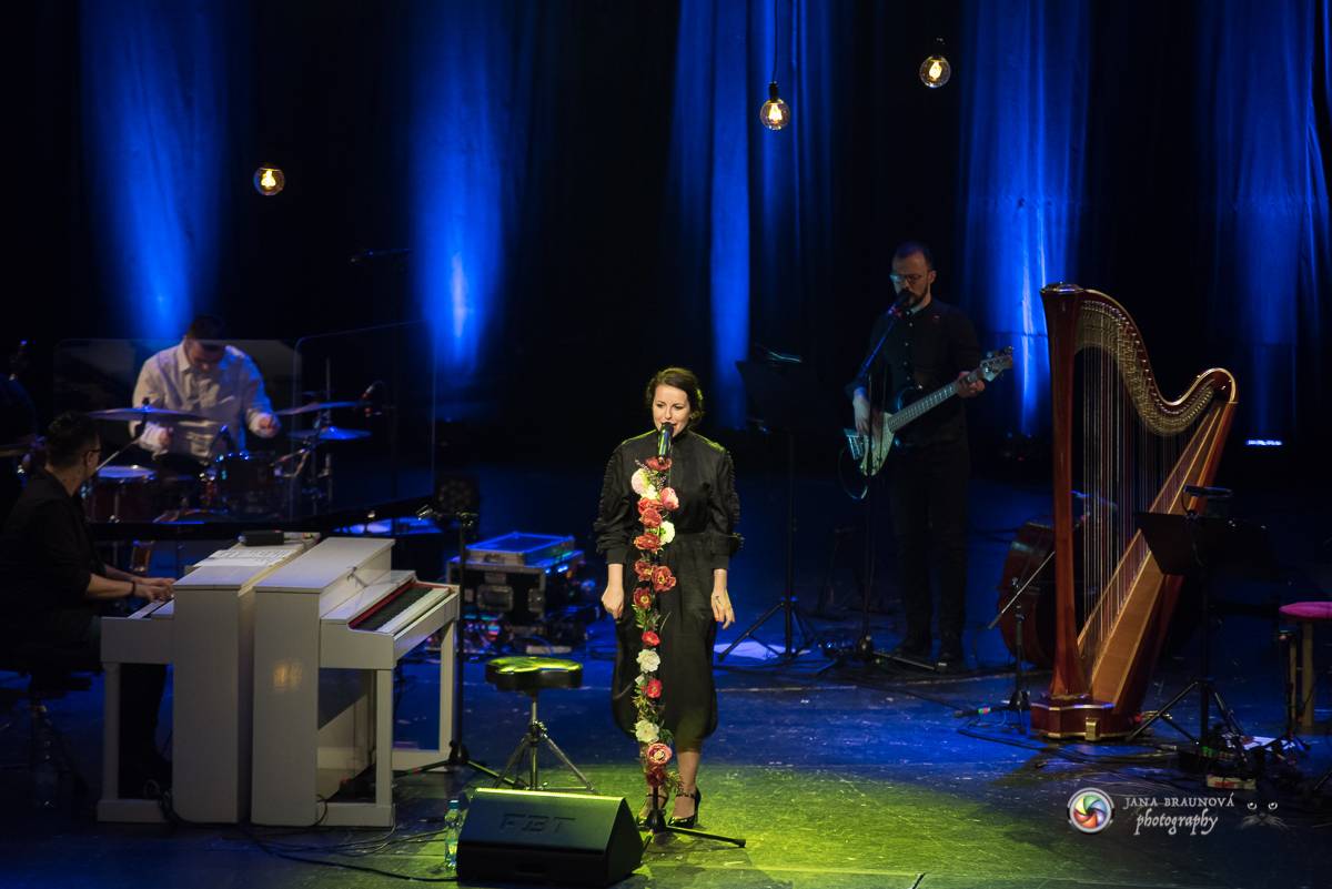 Katarína Knechtová zpívala pražské Hybernii: 