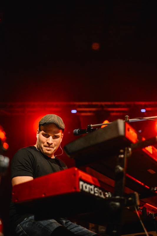 Jelen v Pekle: Plzeňané zpívali hity z alba Vlčí srdce