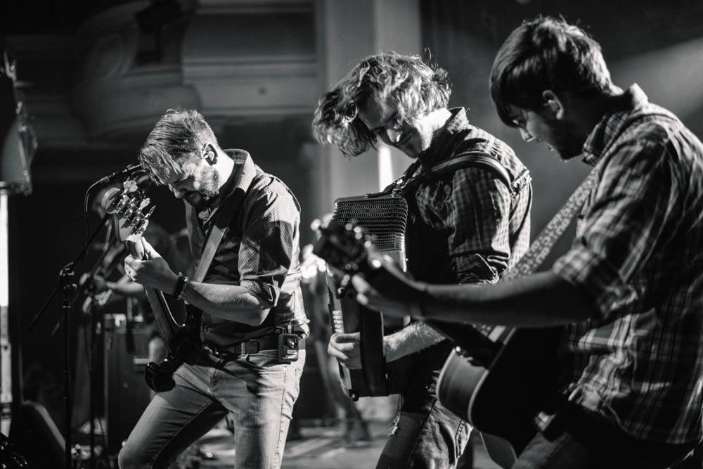 Jelen v Pekle: Plzeňané zpívali hity z alba Vlčí srdce