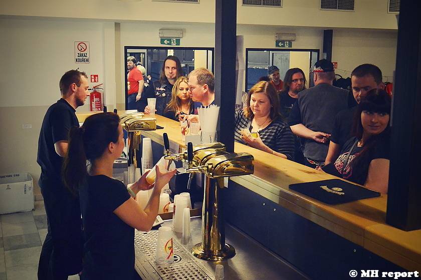 Komunál a Morčata na útěku rozjeli zábavu v plzeňské Šeříkovce na plné obrátky