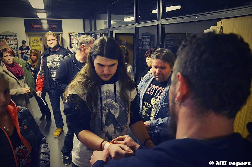 Komunál a Morčata na útěku rozjeli zábavu v plzeňské Šeříkovce na plné obrátky