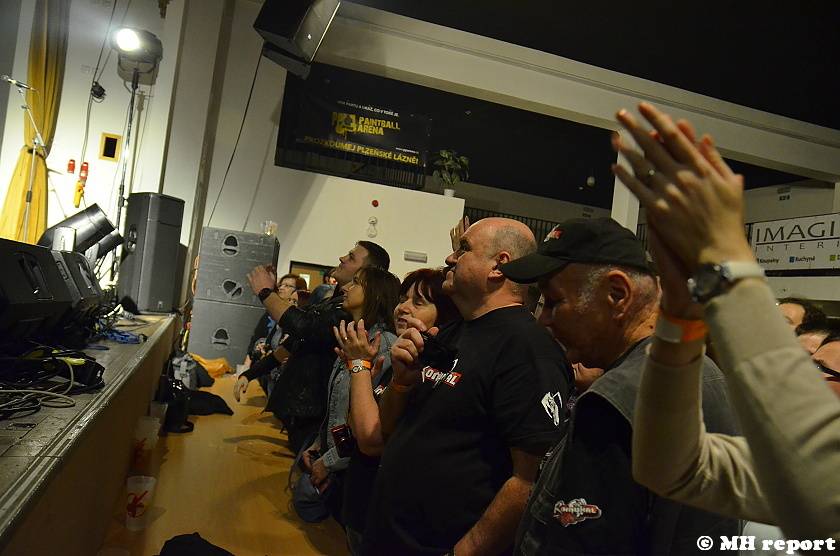 Komunál a Morčata na útěku rozjeli zábavu v plzeňské Šeříkovce na plné obrátky