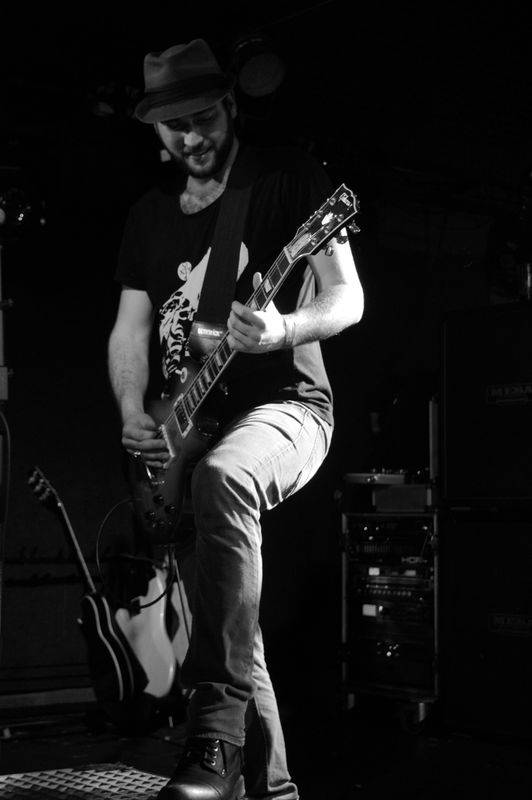 Správní chlapi Rybičky 48 a Imodium vyprodávají hudební kluby