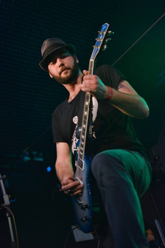 Správní chlapi Rybičky 48 a Imodium vyprodávají hudební kluby